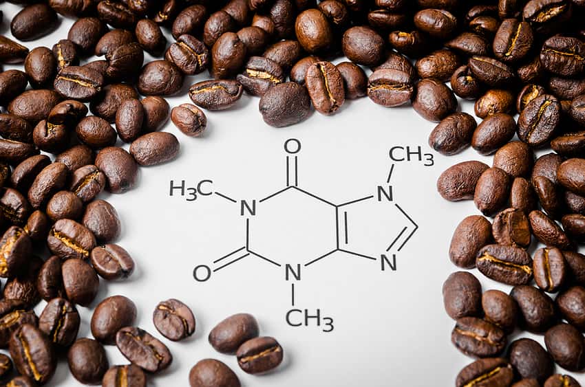 Uống cà phê thường xuyên có thể làm giảm tỷ lệ mắc bệnh gút.